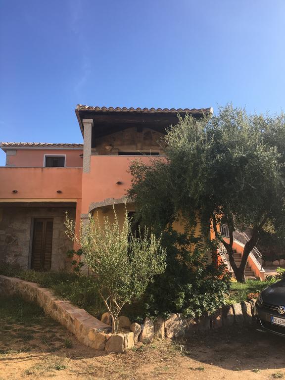 I Mari Di Gallura Apartment 산테오도로 외부 사진